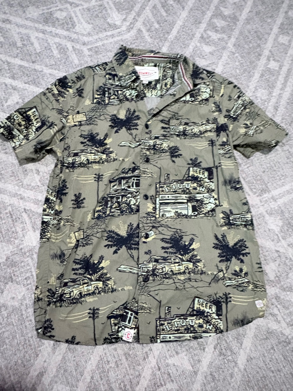 Tropical Camp Print Button-Up Shirt — Olive green and black
